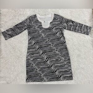 Lulu-B Monochrome Wave Pattern Top
